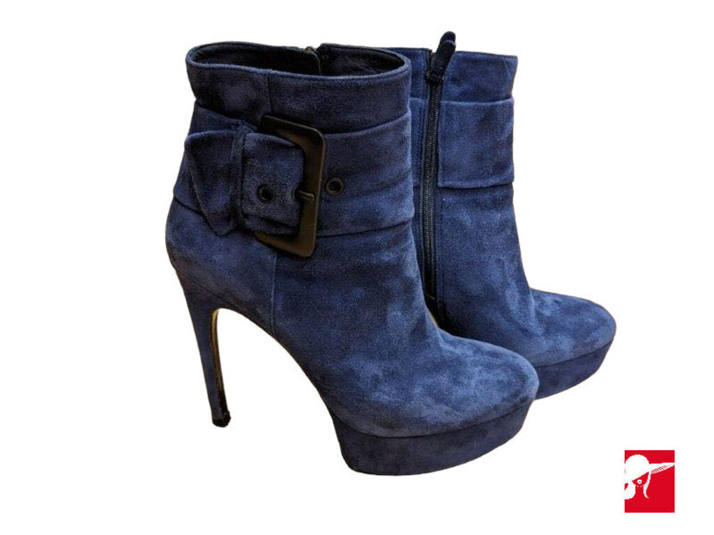 Via spiga hot sale suede booties