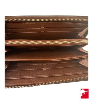 Louis Vuitton Zippy Organizer wallet