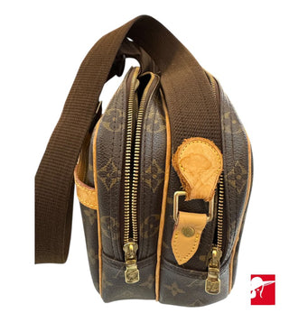 Louis Vuitton Reporter MM crossbody bag