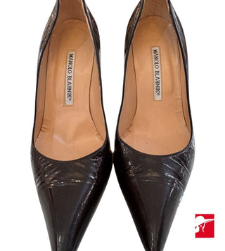 Manolo Blahnik patent pumps size 36.US 6