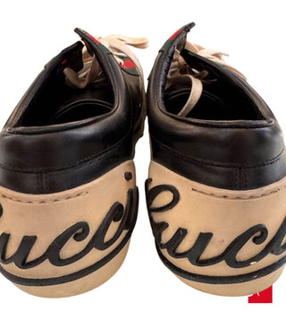 Gucci vintage men's leather lace up sneakers