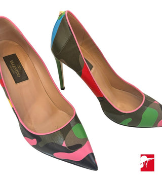 Valentino Garavani Camo leather pumps size 6.5 B