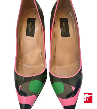 Valentino Garavani Camo leather pumps size 6.5 B