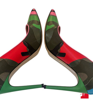 Valentino Garavani Camo leather pumps size 6.5 B